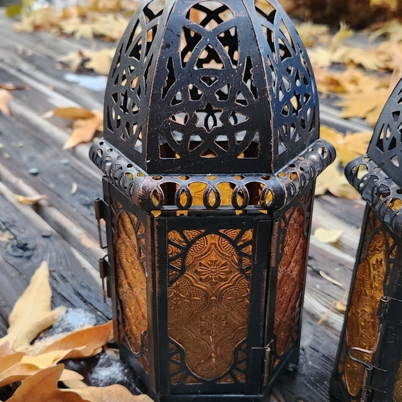 Lanterns - Picture 2 of 6